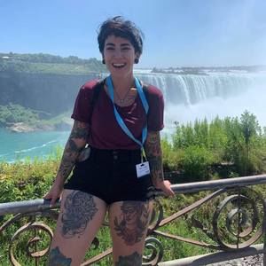 Meet your Posher, Myriam